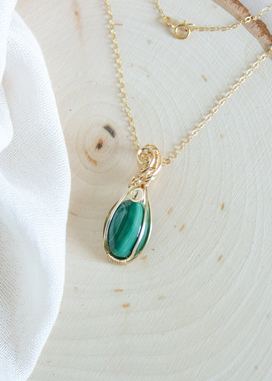 Malachite Pendant - bloominglotusalchemy